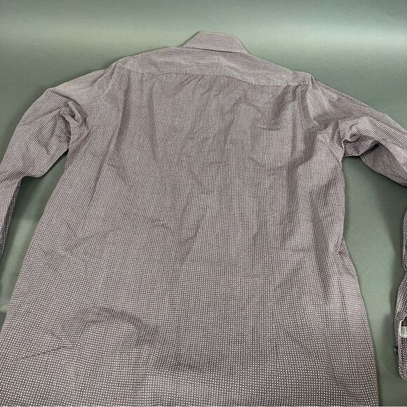 ❌SOLD❌ Hugo Boss Button-Up Dress Shirt - Picture 6 of 8